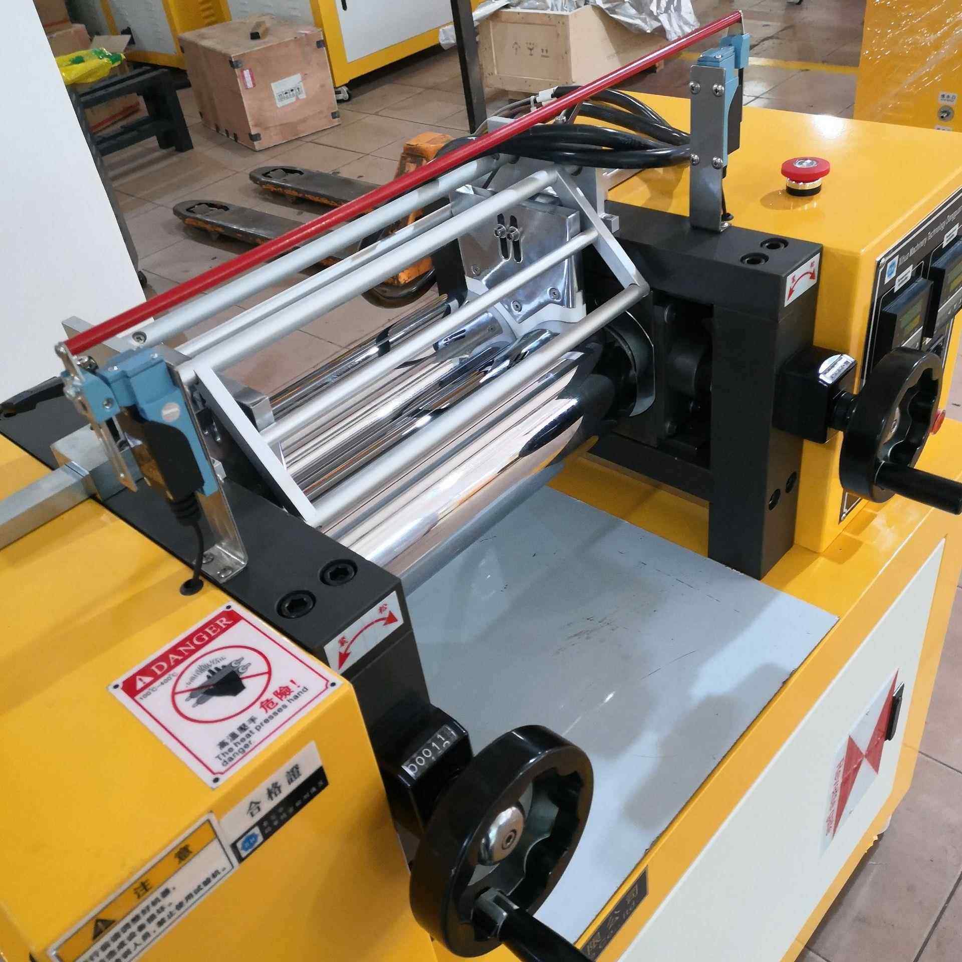 XH-401CE小型硅橡胶混炼6寸合金钢滚筒开炼机