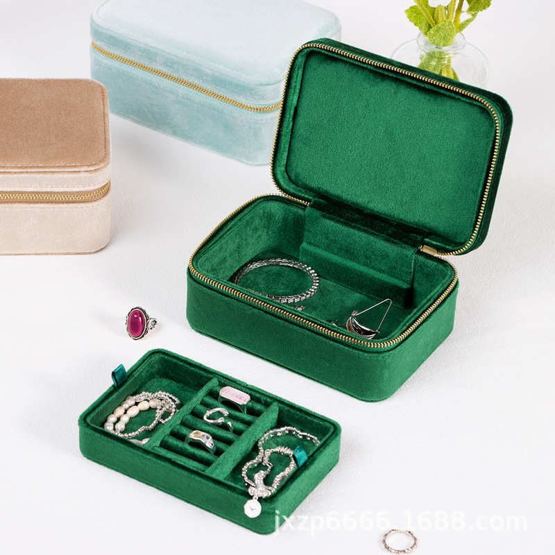 跨境批发首饰盒丝绒绒布便携旅行首饰收纳盒珠宝盒饰品盒女高级感