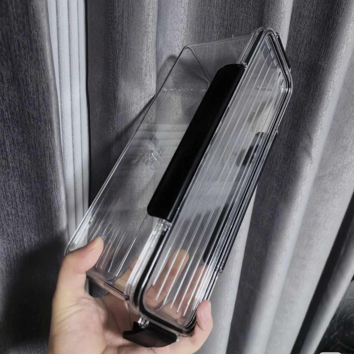 吧唧收纳盒密封防潮周边徽章谷子卡片透明整理盒展示防尘大容量