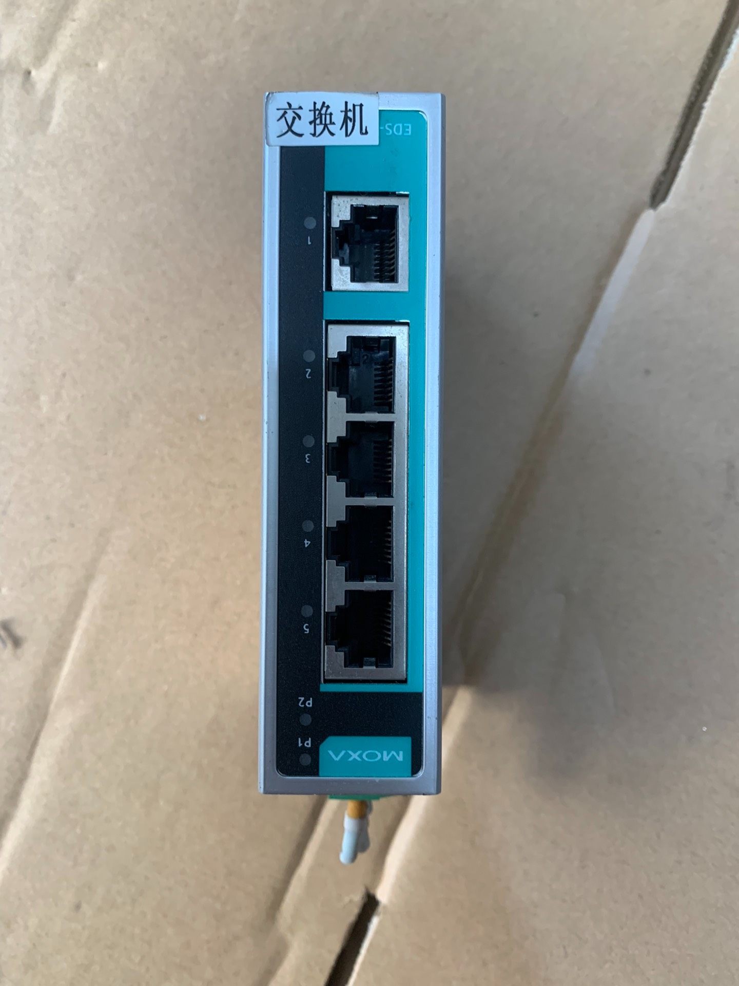 摩沙交换机、ESD－205A、成色如图看仔细在下单、80元邮