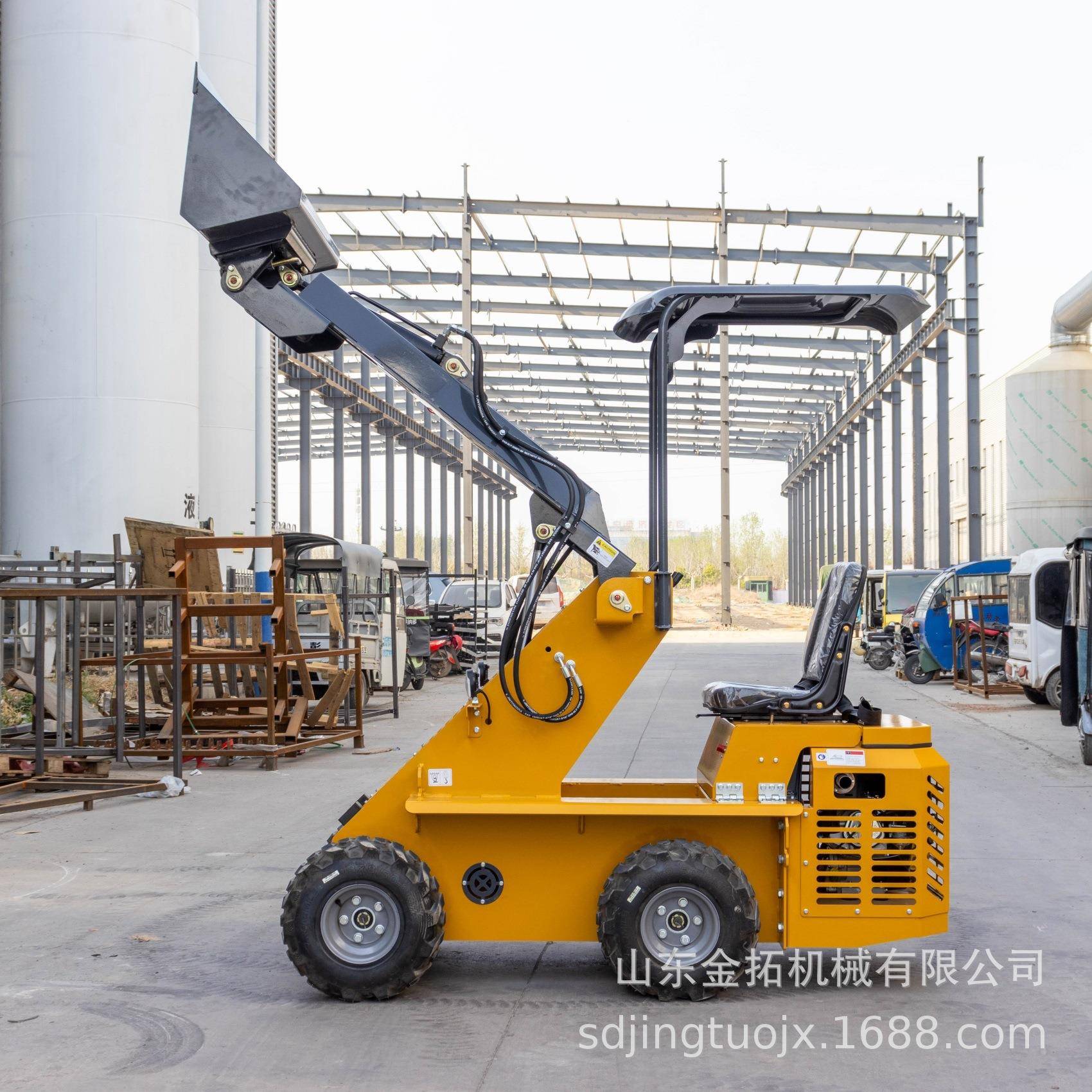 四驱座驾式装载机建筑工程小型滑移装载机汽油款迷你轮式小铲车