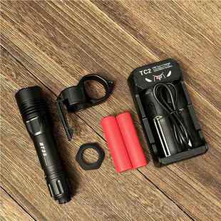高档战术白激手电 B35 0BT60 1865 21T700 强光 远射 阿木手光电