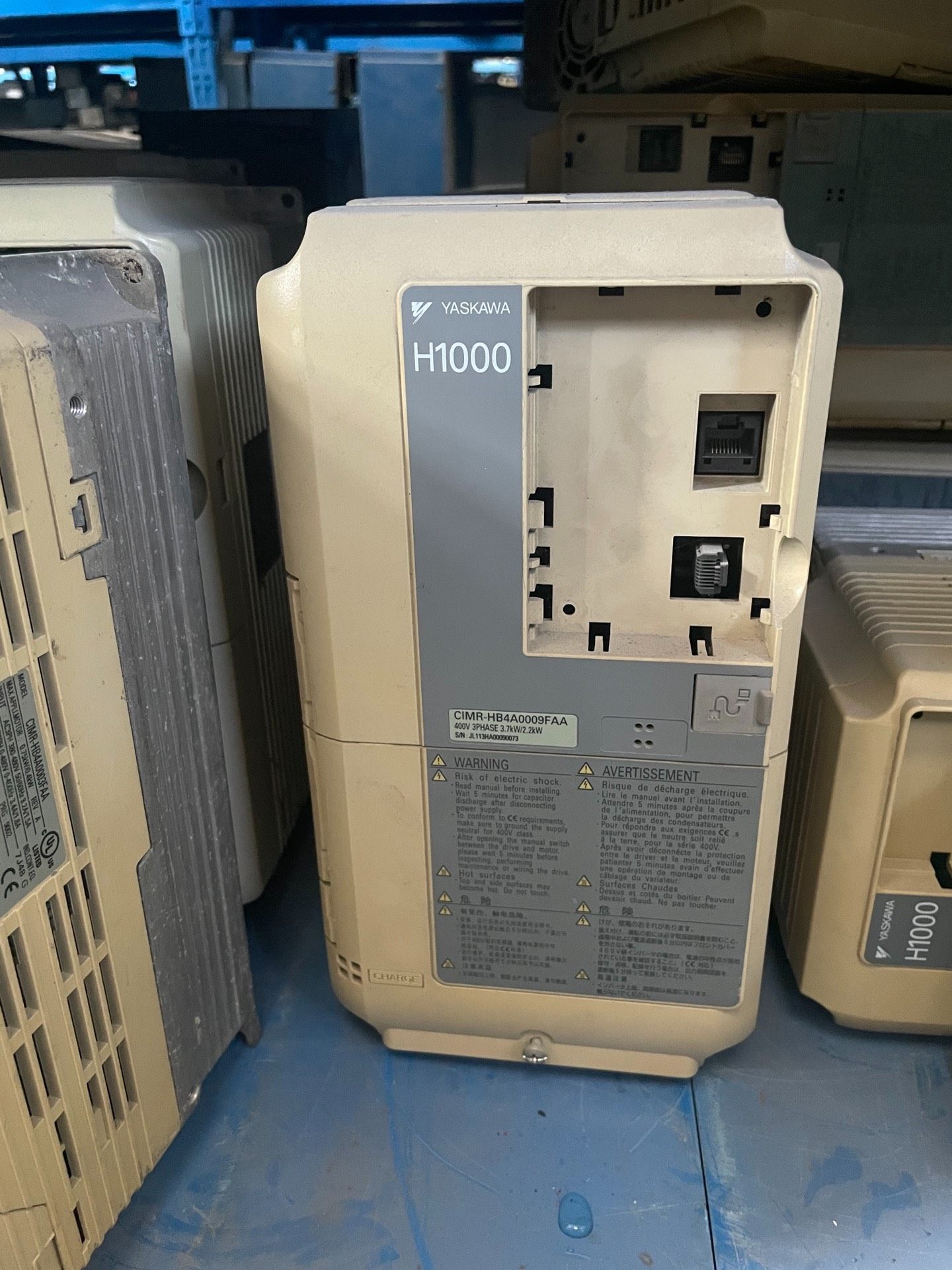 安川变频器CIMR-HB4A0009FAA，拆机闲置，功能包