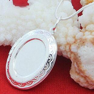 Silver Chain Necklace Silver jewelry Round Photo Locket Pend