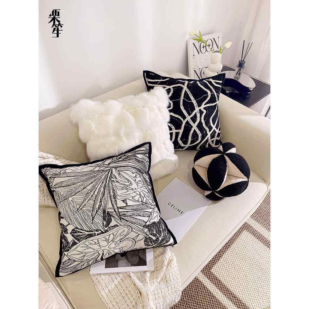 简约现代黑色系客厅沙发抱枕轻奢靠枕刺绣靠垫方形组合高级感枕套