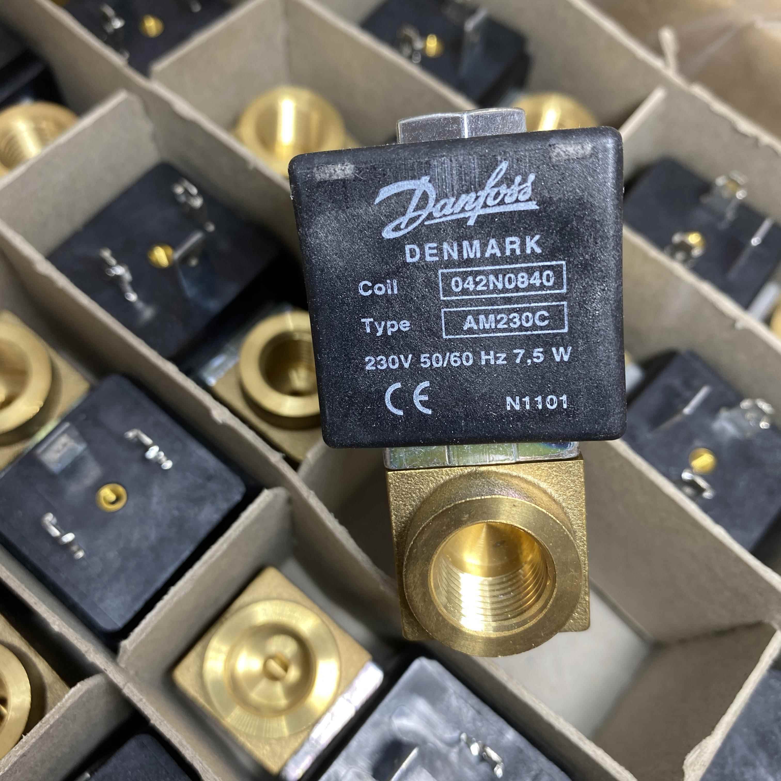 danfoss丹佛斯二位二通电磁阀EV210A 042N0840 AM230C G1/4 线圈