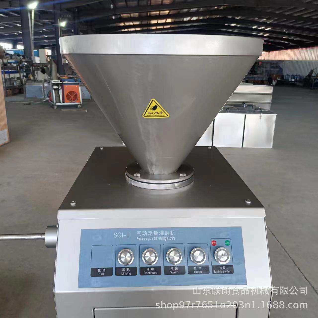 全自动气动灌肠机糯米肠扭结定量打卡灌肠一体机台湾烤肠灌肠设备