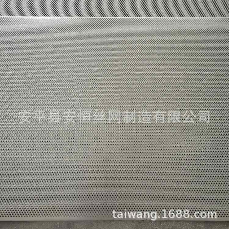 1mm厚钛圆孔网 m3m孔径6m孔m503距钛板冲孔板网 电解槽钛板网