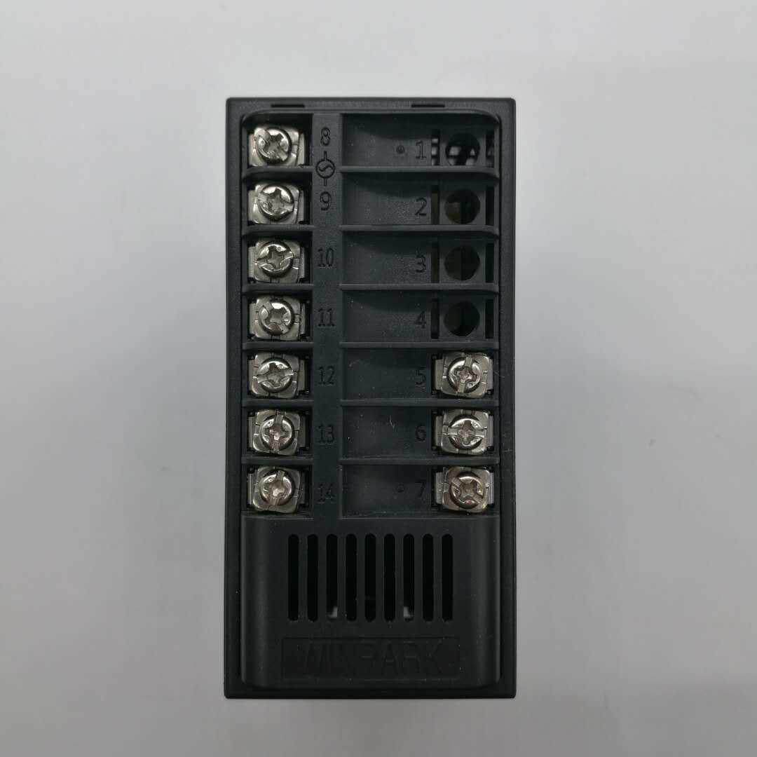 常州汇邦智能恒温器Ak6-Bkl110-C000R-X继电器报警X1 K型Chb402