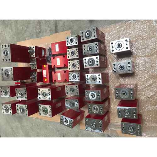 大量供应HPS-VCN-32MS-1V-120S-72-L1 油缸