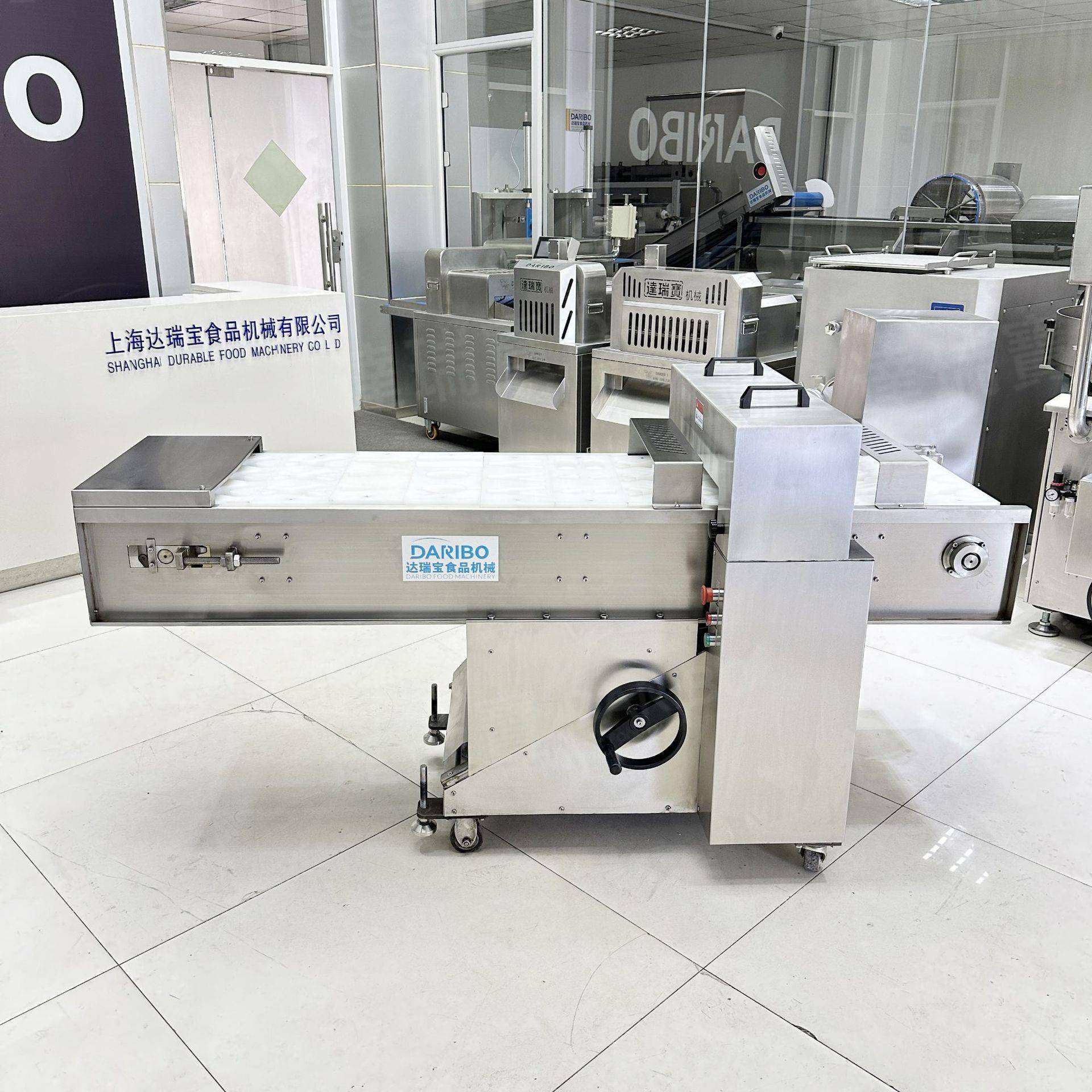 L直线型分半切割设备 全机304不锈钢材质 经久耐用安全智能机器