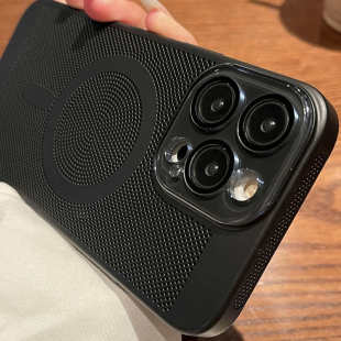 适用iphone16磁吸散热网格苹果14手机壳12水晶板11护镜膜15跨境13