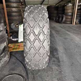 20.5 25轮压路机轮胎菠萝花纹尼龙成套工程机械轮胎