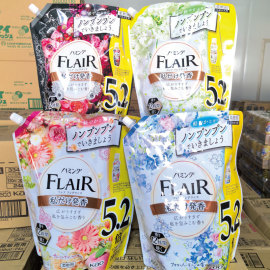 日本花王flair衣物柔顺剂持久留香防静电增柔香实惠大包装2000ml