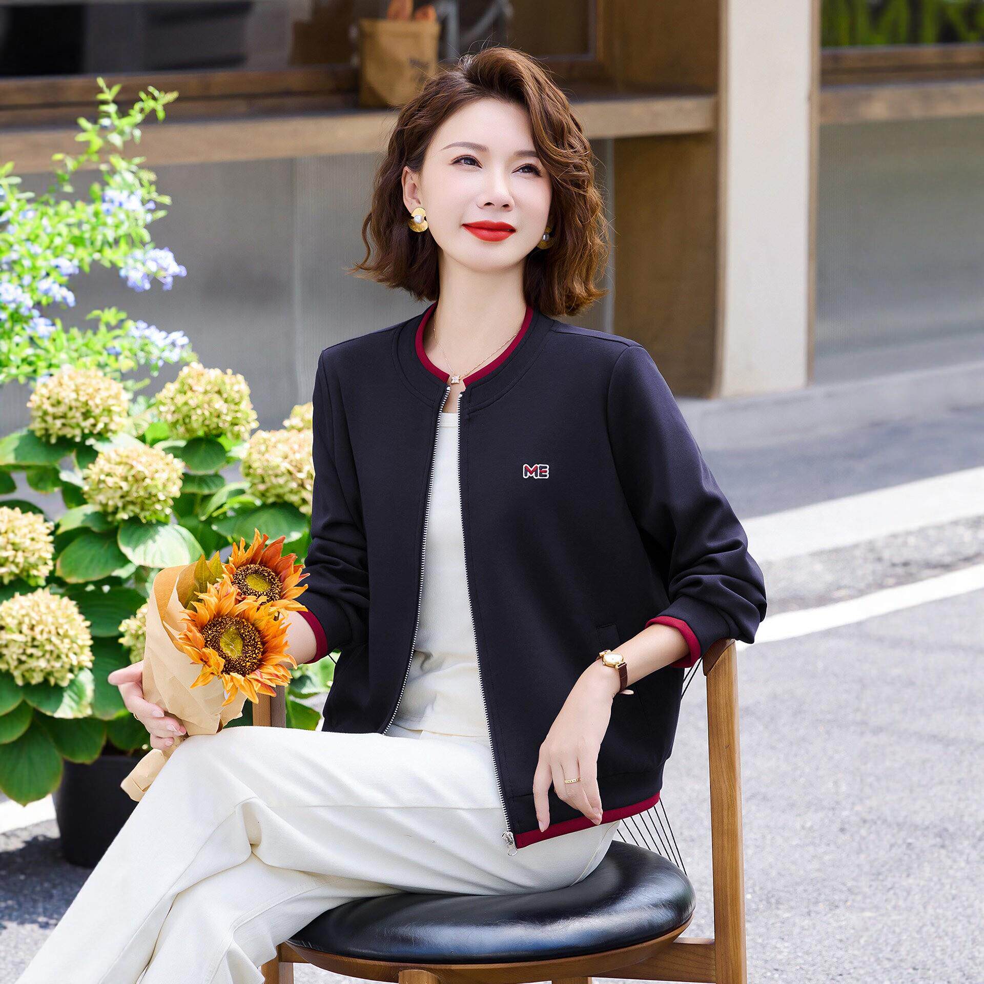 棒球服妈妈外套女2026新款秋季爆款高端洋气女装正肩休闲短款上衣