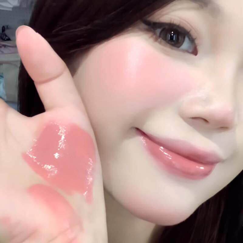 嫩出自然妈生血色感～2026年爆款液体腮红多用韩系水光肌伪素颜女