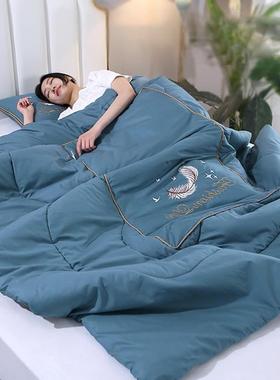 汽车抱枕被子两用能车用多后排车新载64870毯子二合一功2025款