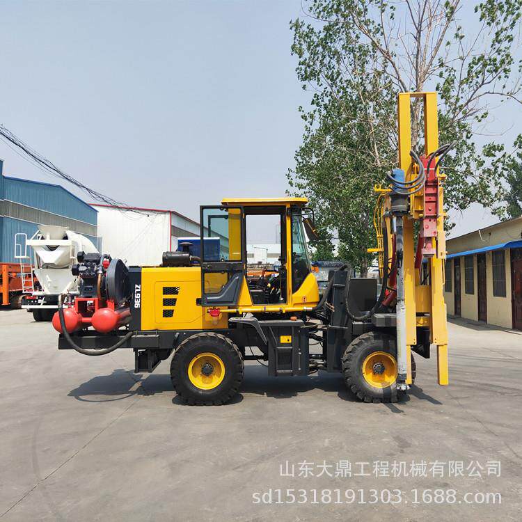 装载改装公路打桩机护栏打桩钻孔一体机四轮四驱钢管桩砸桩机