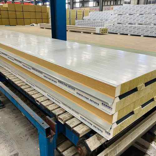 彩钢夹芯保温板聚氨酯封边玻璃丝棉屋面顶板聚氨酯封边岩棉板