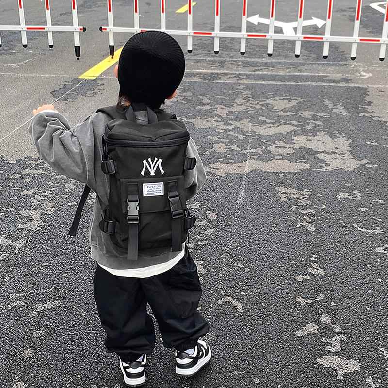 儿童双肩包男童幼儿园书包学生韩版时尚轻便女童宝宝外出旅游背包