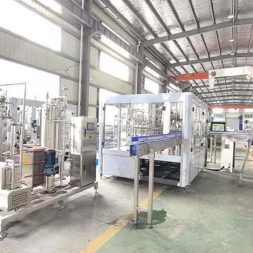 玻璃瓶啤酒汽泡水碳酸饮料含气液体生产线全自动灌装机封口机