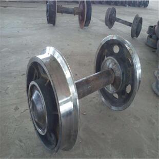 厂家矿车轮对φ350空心矿车轮实心铸钢350mm矿用轮对600规矩