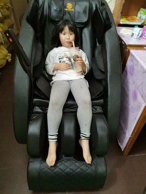 不吹不黑!本博电动按摩椅怎么样?月销过万按摩椅体验真很好?