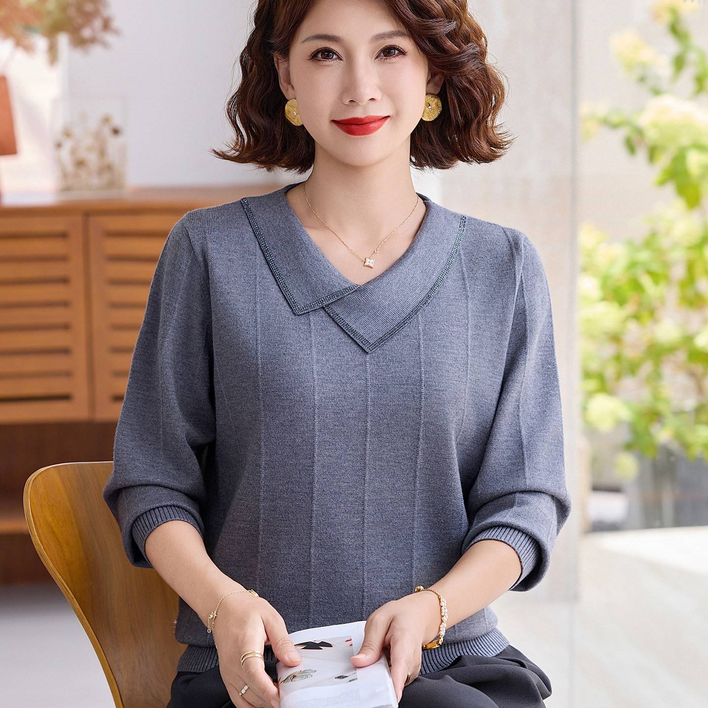 妈妈装秋装针织衫洋气翻领百搭毛衣上衣春秋季长袖针织打底衫套装