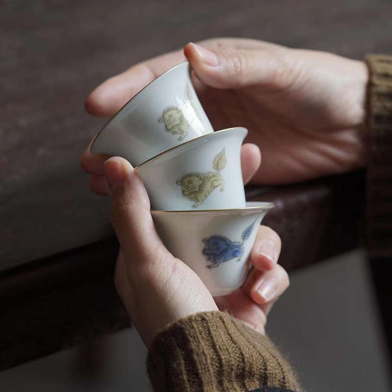 赋山堂景德镇古彩萌狮三客杯手工手绘茶杯陶瓷茶具品茗杯