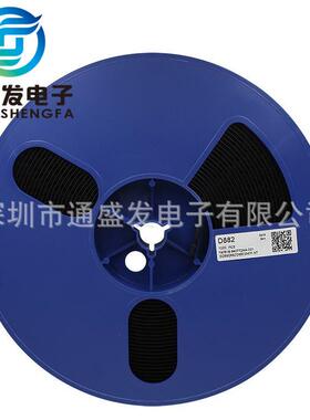 D882 SOT-89贴片三极管2SD882 功放三极管大芯片3A 30V NPN晶体管