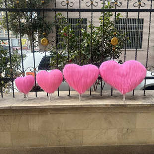 节日店铺景美打卡爱心母亲节墙陈红摆件背景置商场装饰网点520