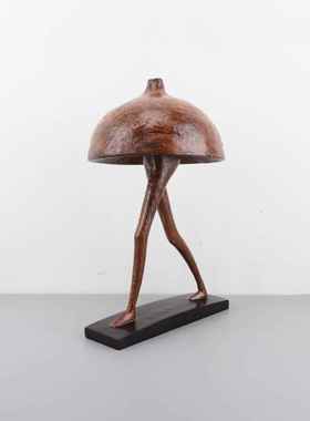 现代简约创意抽象蘑菇人物摆件客厅卧室书房样板房办公室家居饰品