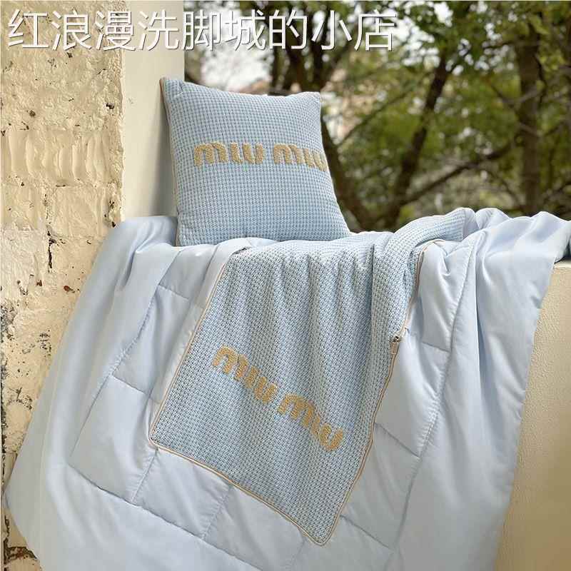 抱枕被子两用加厚午睡枕头被空调汽车载内靠枕办公室折叠毯二合一