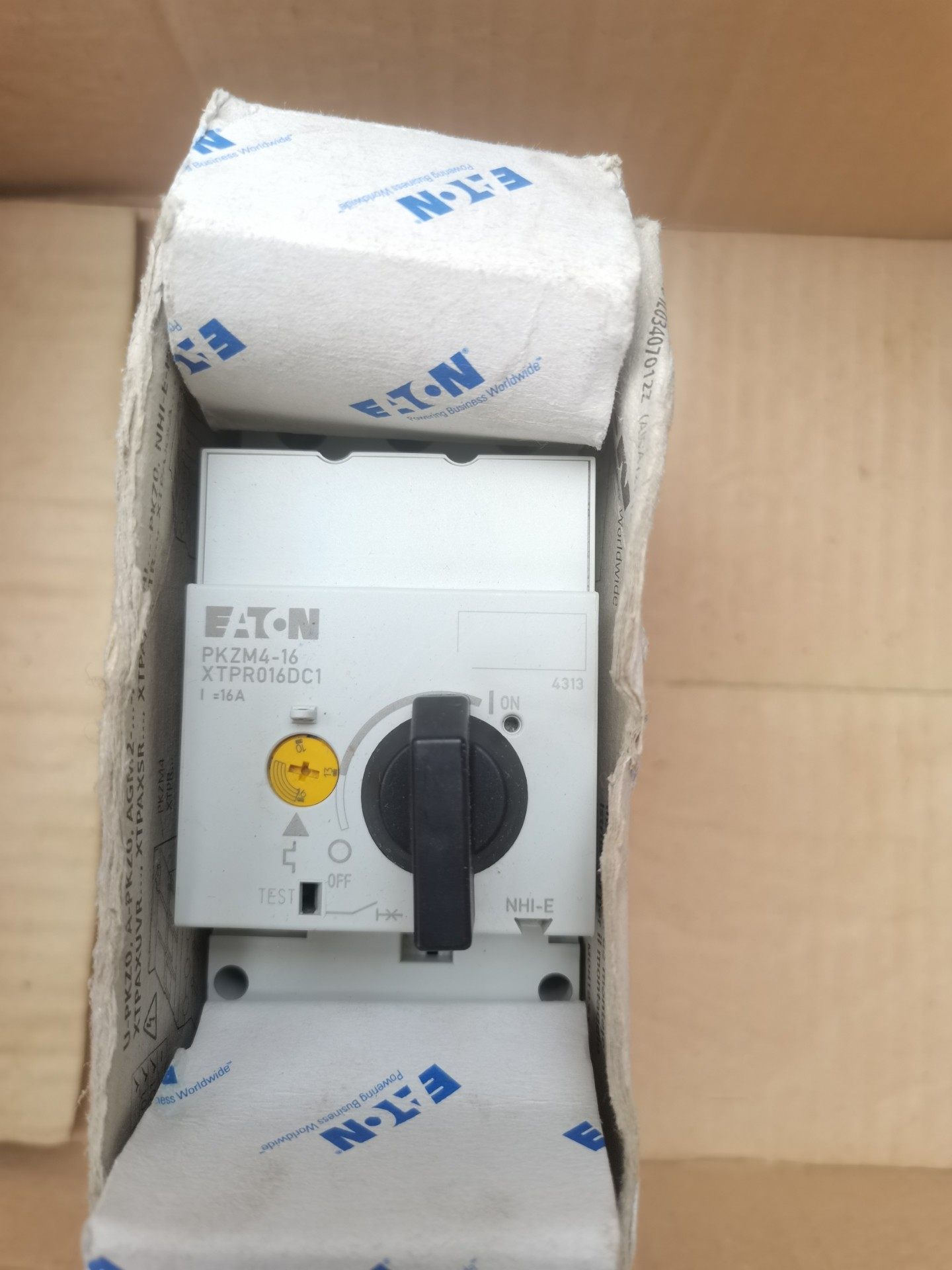 原装正品EATON/伊顿穆勒PKZM4-16数量2个单价40