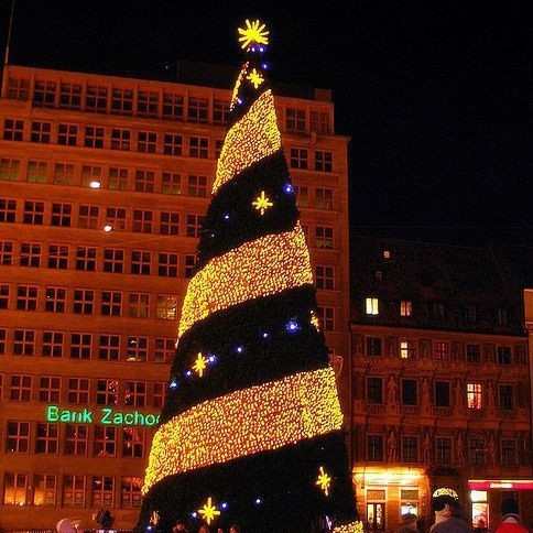 大型户外发光圣诞树场景布置5-30米广场美陈造型铁艺大型圣诞树