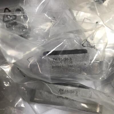 费斯托FESTO膜片V式夹紧气缸E8701-205/75-51329/EV-20/120-13292