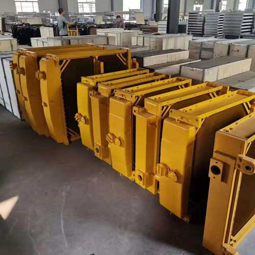 长期直销彭浦推土机PD165YPD220Y水箱散热器油冷器及全车配件