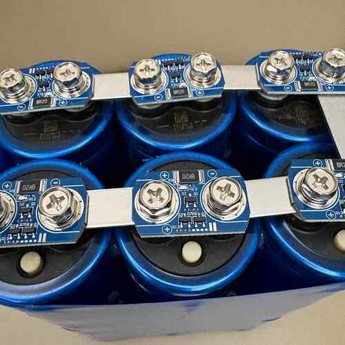 2.5V1400F超级法拉电容汽车启动电源 法拉启动电容器应急启动电容