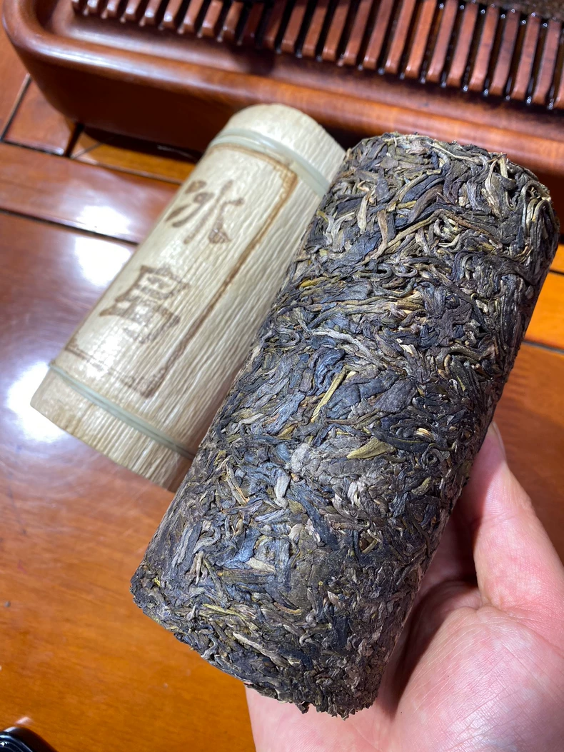 2015年春茶冰島古樹純料茶柱500克雙層包裝蘭花香蜜韻手工製作一口料包郵 普洱茶 BUASHOP普洱老茶