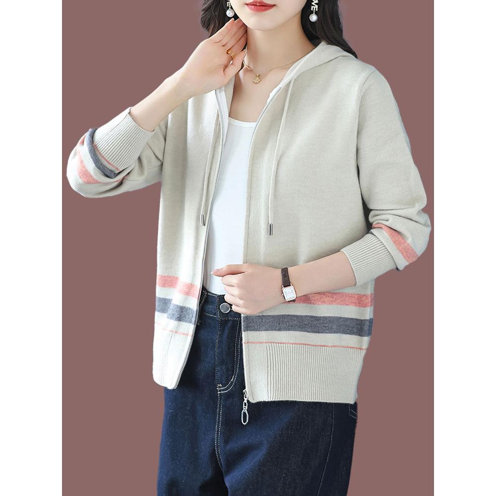 2025秋装新款超火的爆款时尚年轻妈妈针织外套女上衣大码开衫毛衣