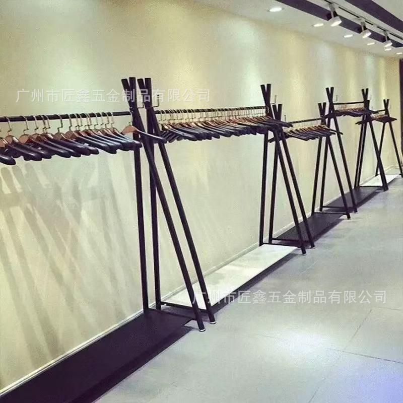带搁板的男装女装服装展示架家用简单衣架三角稳定服装架