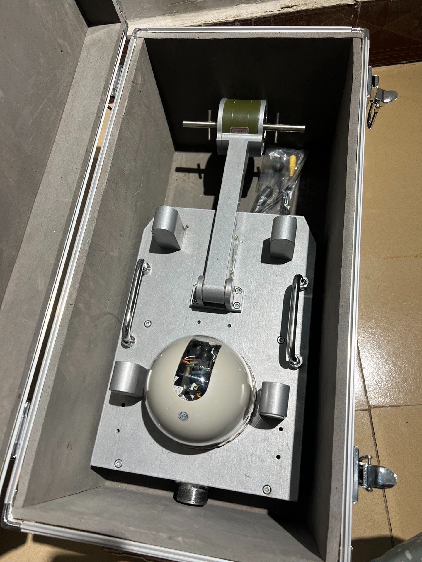 风管清洁机器人，只有图片这个，没有主机，就这样出