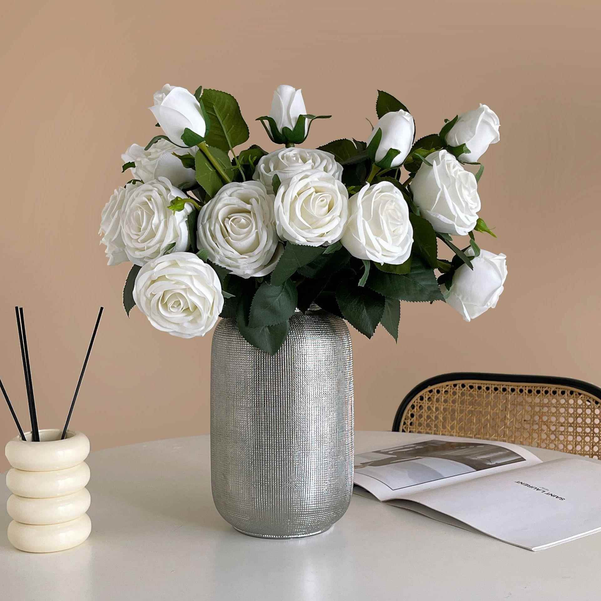 仿真花 家居过胶三头手感保湿玫瑰 仿真花束婚庆玫瑰室内装饰假花