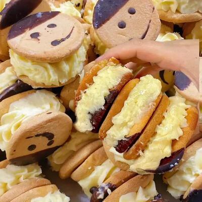 传统笑脸娃娃糕点小时候儿时零食娃娃头硬黄奶油夹心蛋糕老式即食