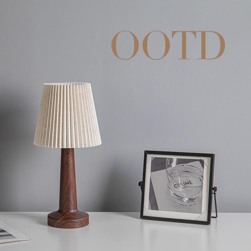 中古复古北欧简约现代美式装饰氛围百褶台灯卧室喂奶温馨小夜灯