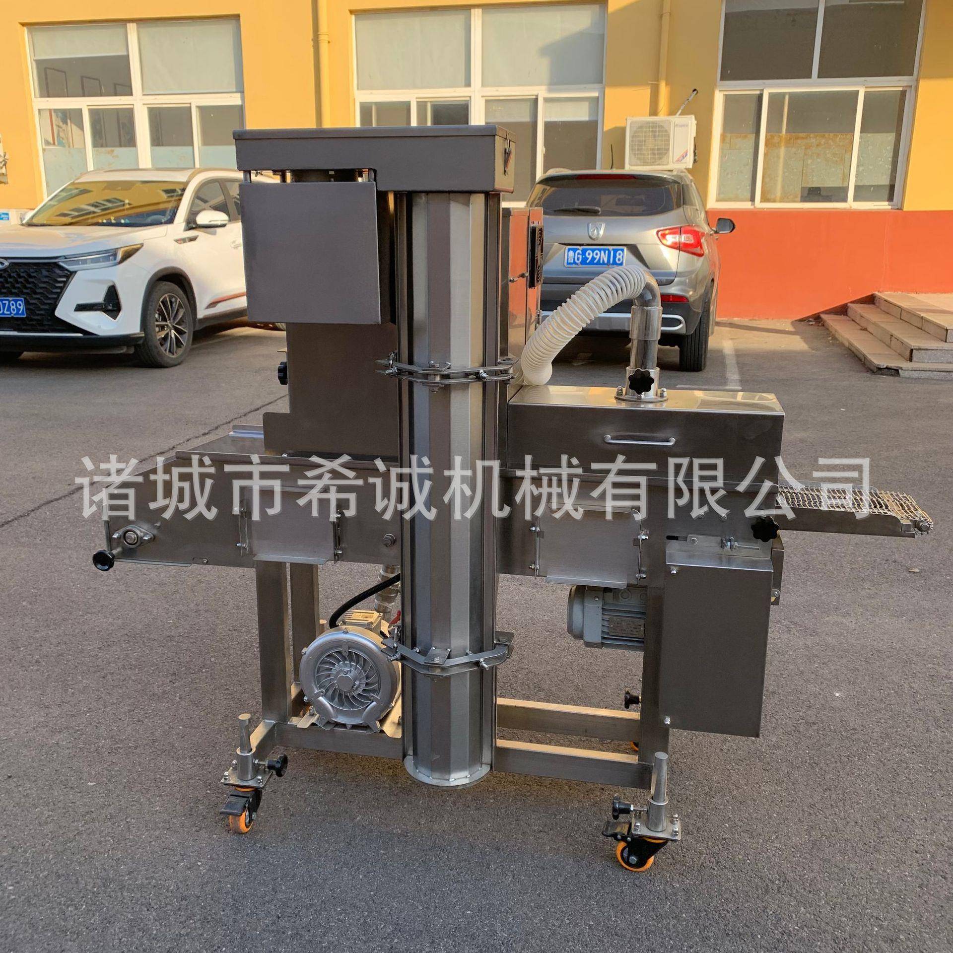 米糕上糠机炸鲜奶裹糠机南瓜饼裹糠机连续式上浆裹粉油炸设备