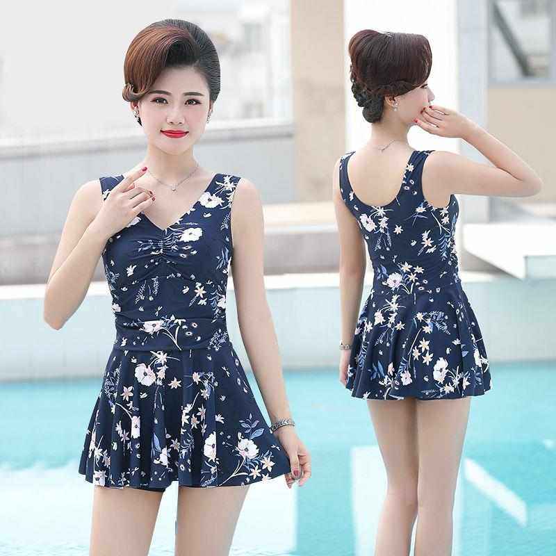 泳衣女士妈妈款中老年分体平角遮肚显瘦加肥温泉大码游泳装