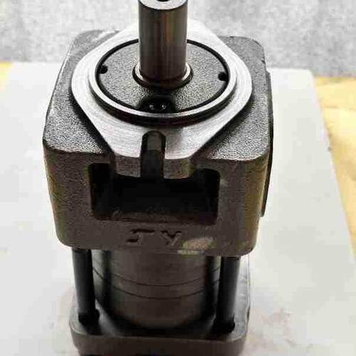 上海齿轮泵NBZ2-G10F12F16F剪板机折弯机发泡机