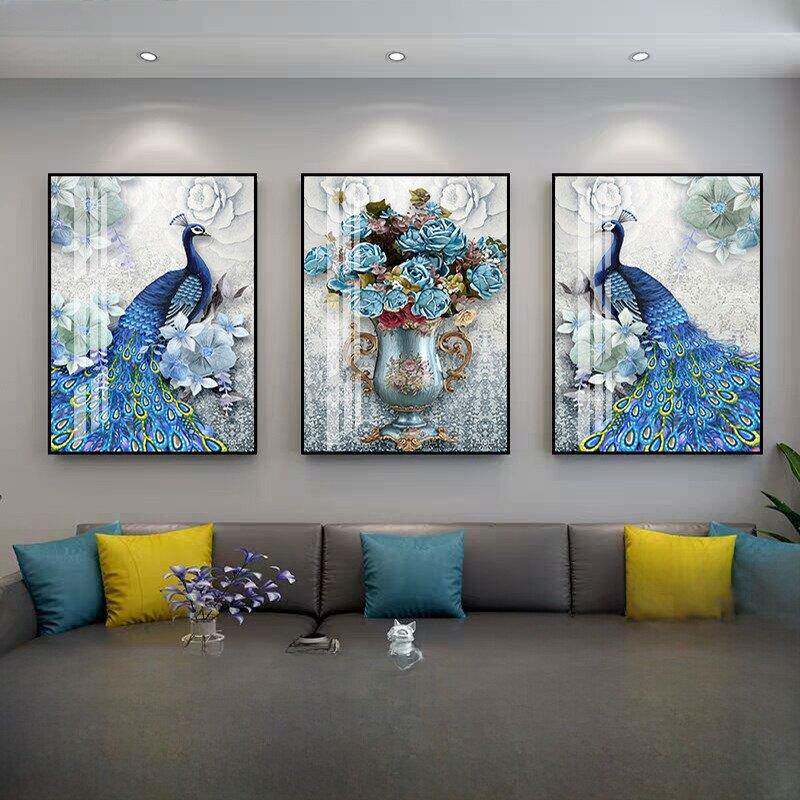 客厅装饰画简约欧式沙发背景墙壁画餐厅墙面三联挂画大气孔雀画