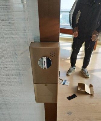 掌索玻璃门电子门锁双开木门指纹锁选购攻略需注意细节